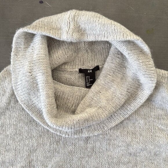 H&M Gray Pullover Sweater Lightweight Alpaca Blend Cowl Neck Slouchy Relax Fit - Picture 6 of 10